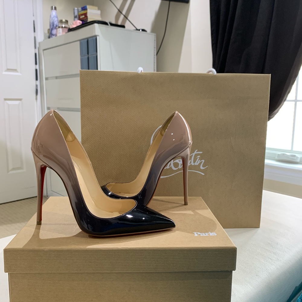 Christian Louboutin So Kate Ombré
